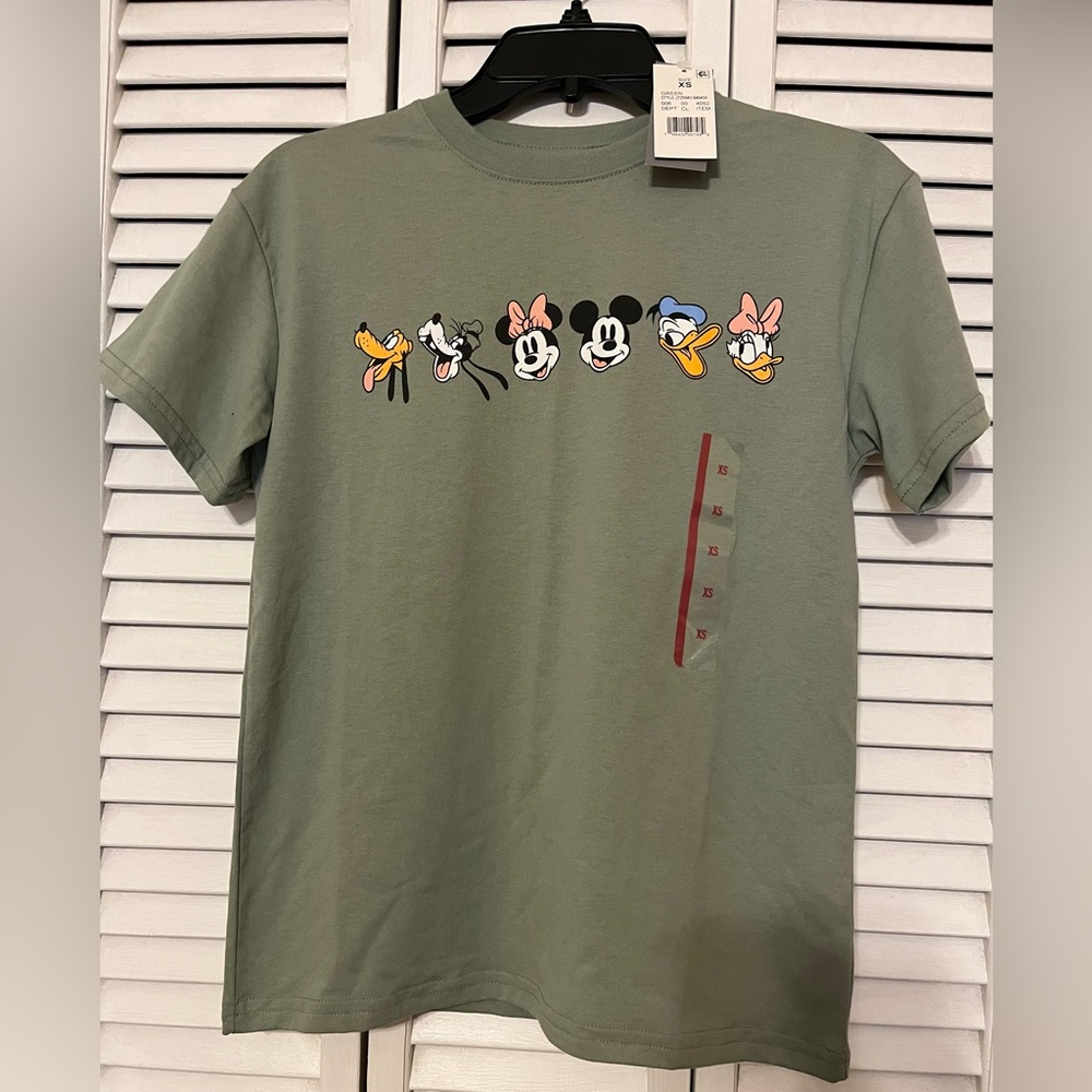 NWT Disney Mickey And Friends Jerry Leigh Design Sage Green T-Shirt XS Adult